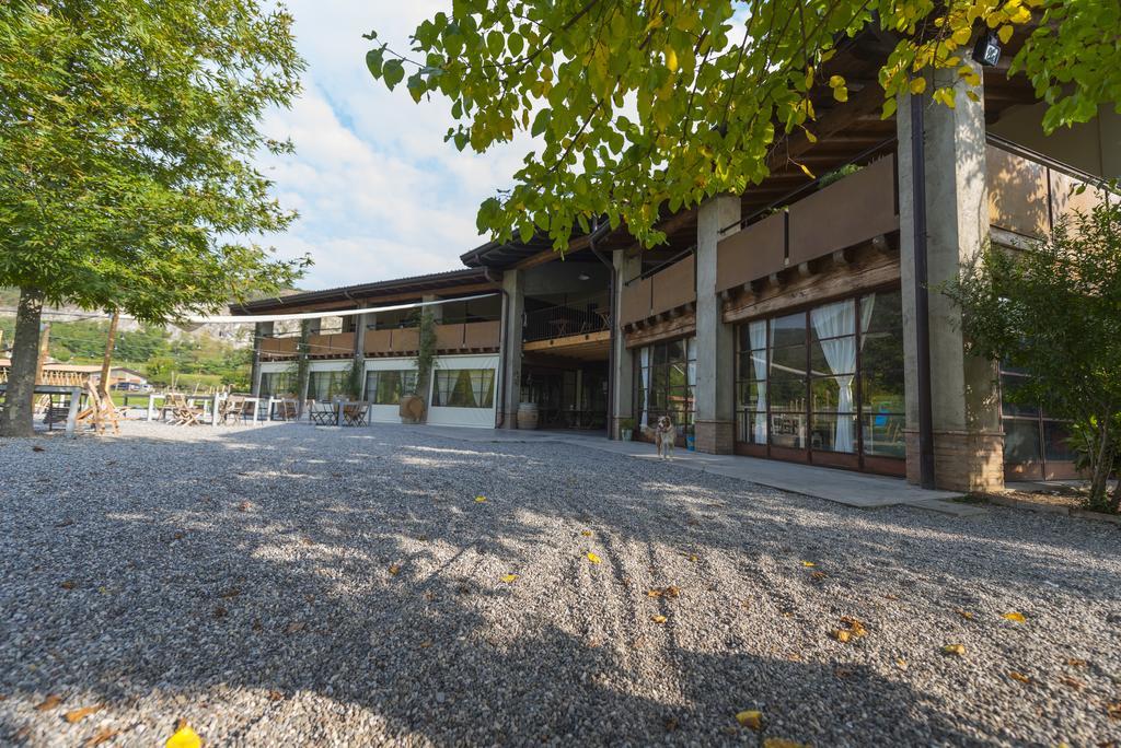 Agriturismo Locanda Del Pesco Collebeato Extérieur photo
